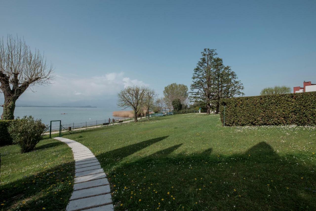 Residence Holiday Sirmione B8 Exteriér fotografie
